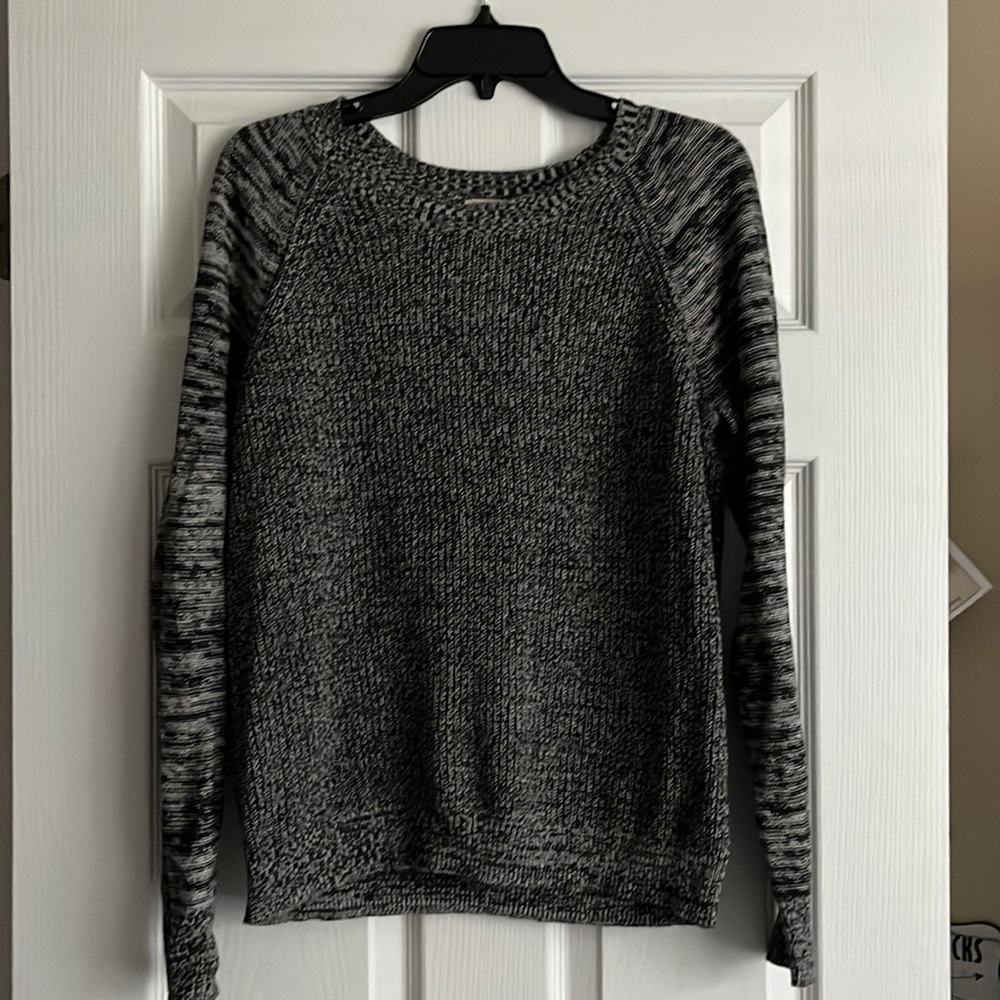 Mossimo Black and White Sweater